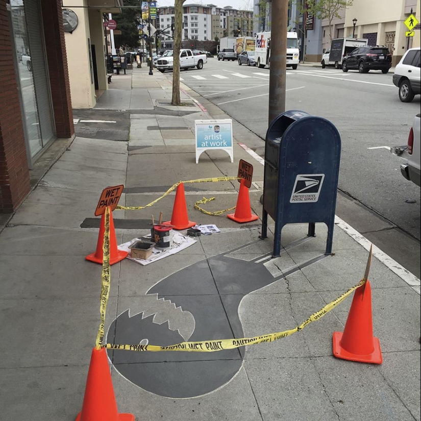 Un artista callejero “reemplazó” 20 sombras de la ciudad con flores y monos, y muchos ni siquiera se dieron cuenta