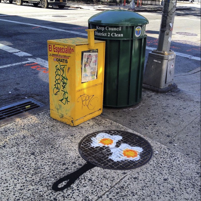 Un artista de Nueva York sabe tocar un nocturno en una flauta de desagüe