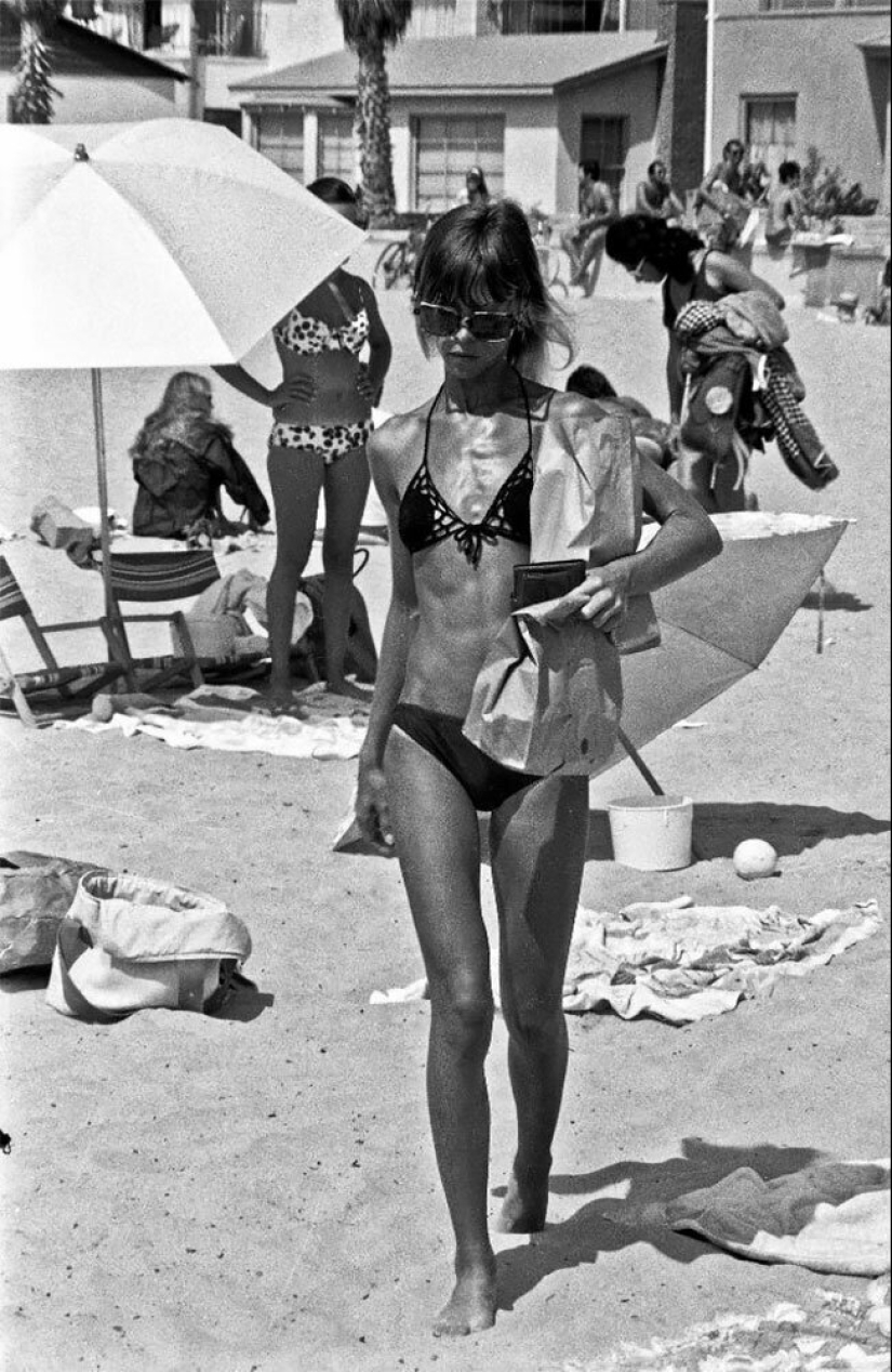 Un día en una playa de California en agosto de 1970