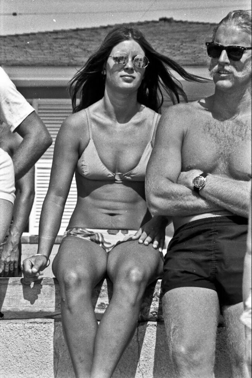 Un día en una playa de California en agosto de 1970