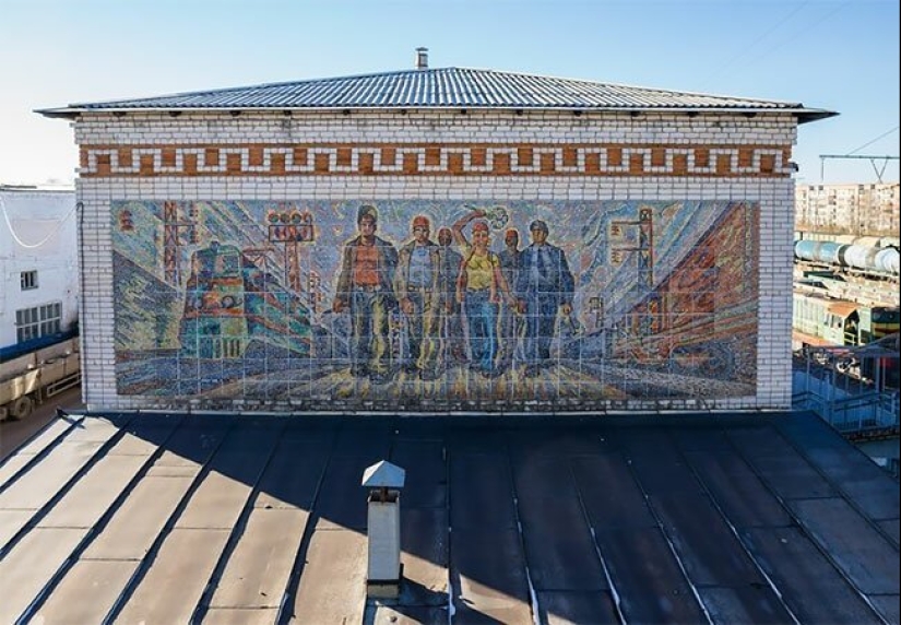 Unique mosaics, preserved from the times of the Soviet Union