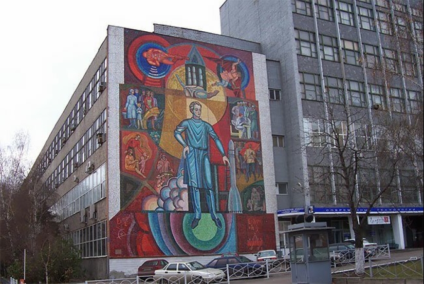 Unique mosaics, preserved from the times of the Soviet Union