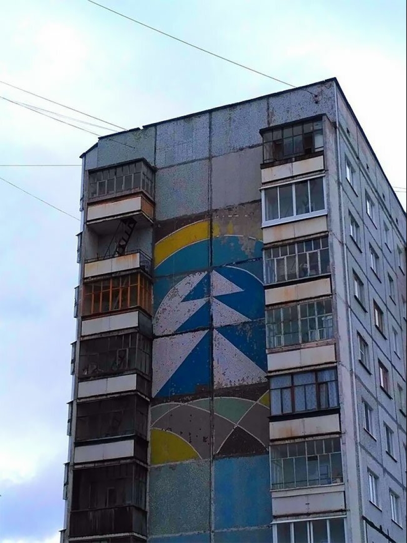 Unique mosaics, preserved from the times of the Soviet Union