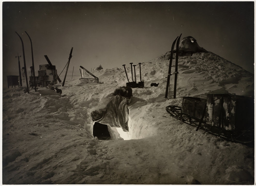 Unique photos from the first Australian Antarctic Expedition of 1911-1914