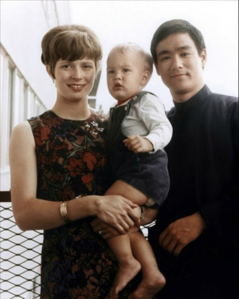 Unknown photos of Bruce Lee from the family archive