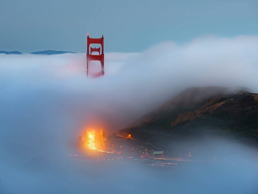 Unrealistically beautiful photographs of waves... fog