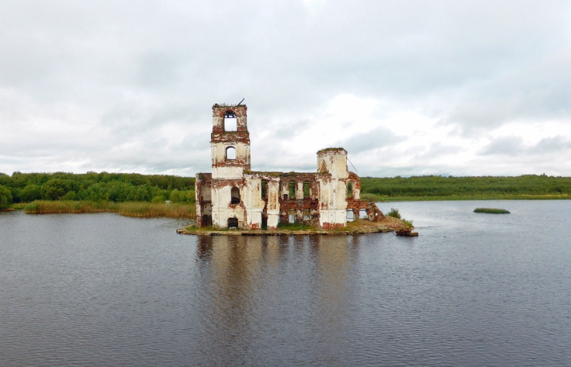Unusual abandoned Russia in photographs