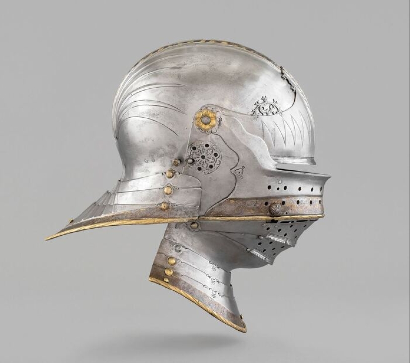 Unusual Helmets: 25 Amazing Artifacts from Different Eras