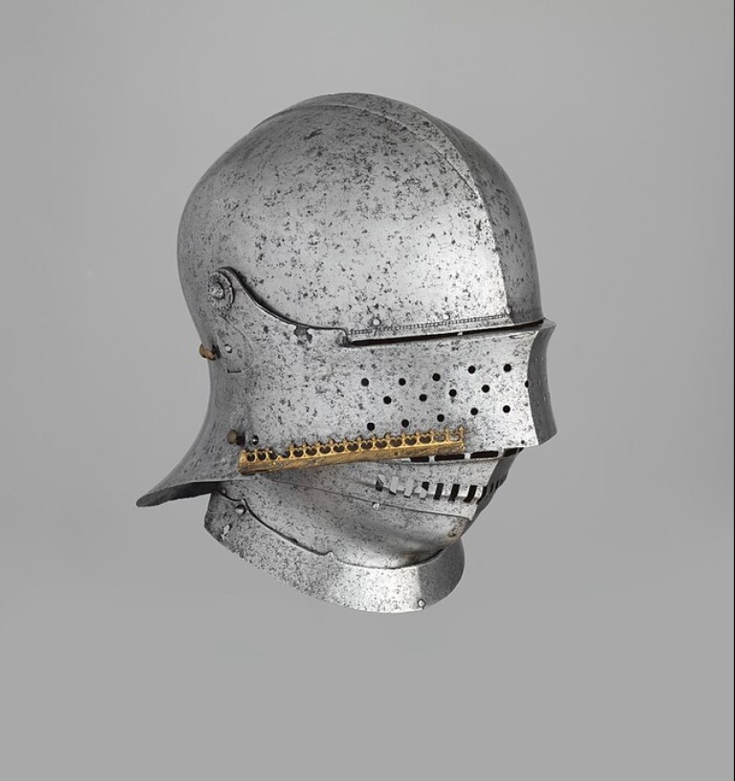 Unusual Helmets: 25 Amazing Artifacts from Different Eras