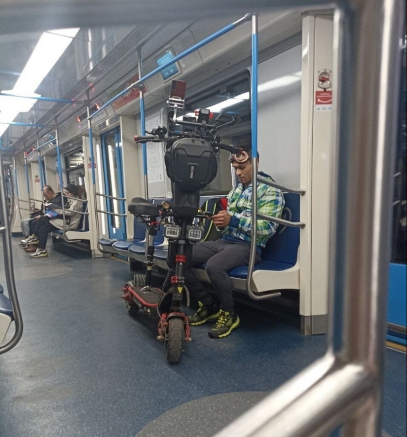 Unusual meetings in the metro: fashionistas, eccentrics and simply interesting people
