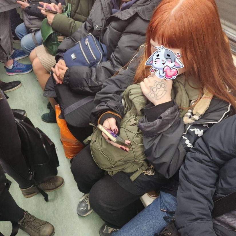 Unusual meetings in the metro: fashionistas, eccentrics and simply interesting people
