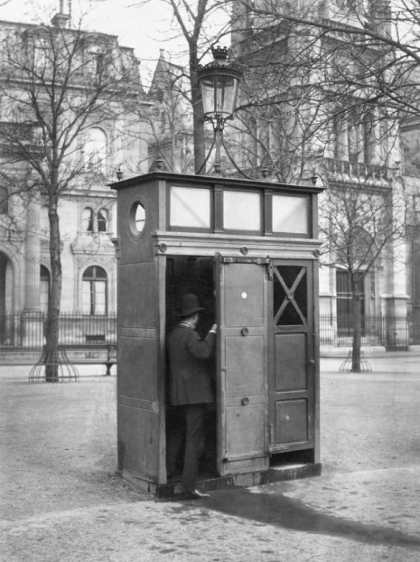 Urinal de Paris: Paris ' surprisingly well-designed public toilets for the 19th century