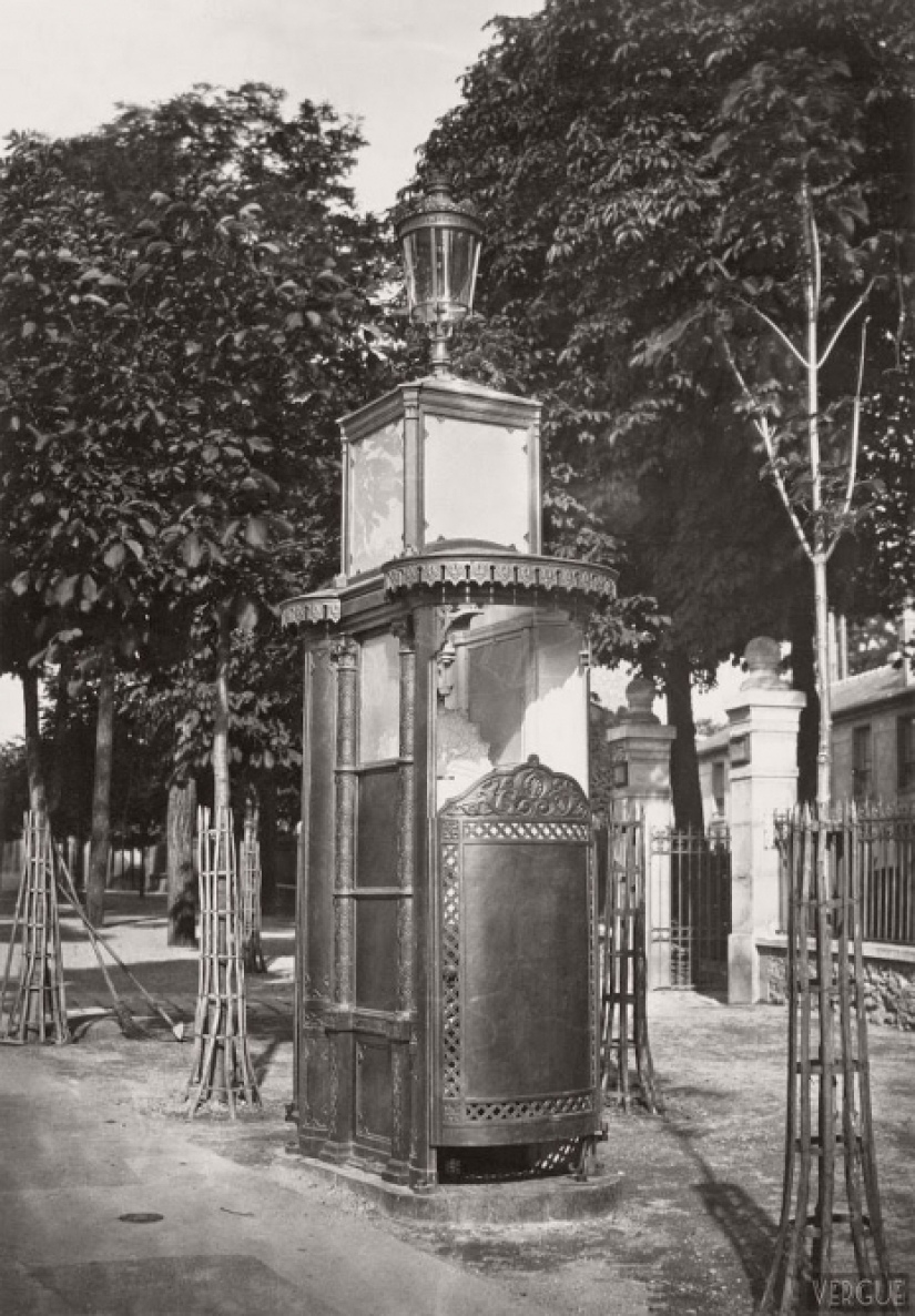 Urinal de Paris: Paris ' surprisingly well-designed public toilets for the 19th century