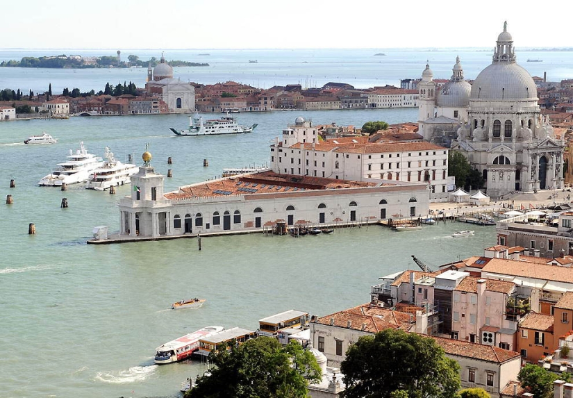 Venice from a bird&#39;s eye view