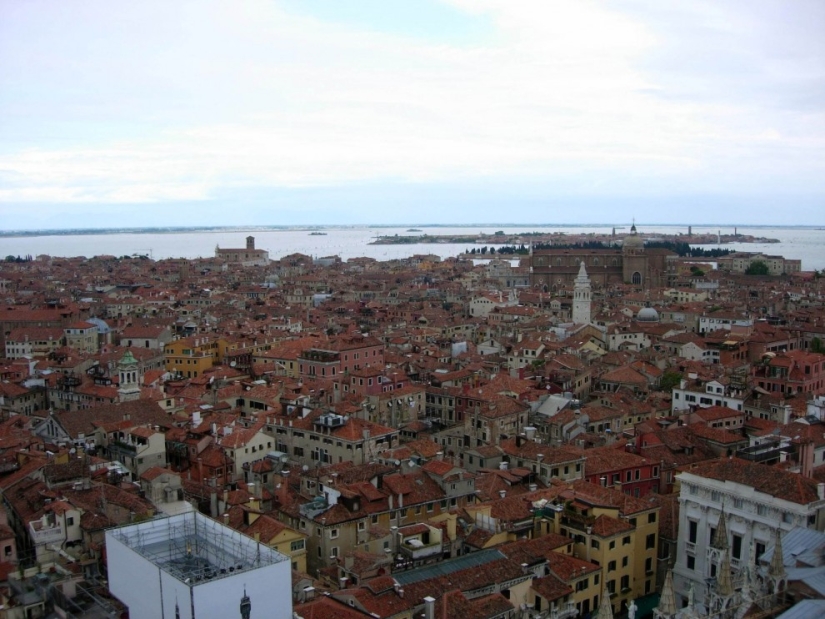 Venice from a bird&#39;s eye view