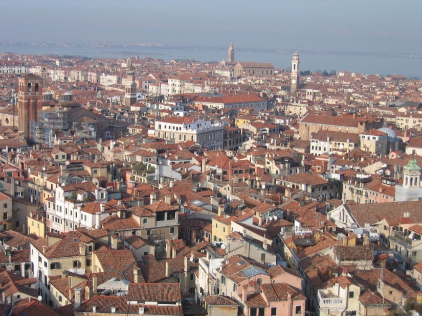 Venice from a bird&#39;s eye view