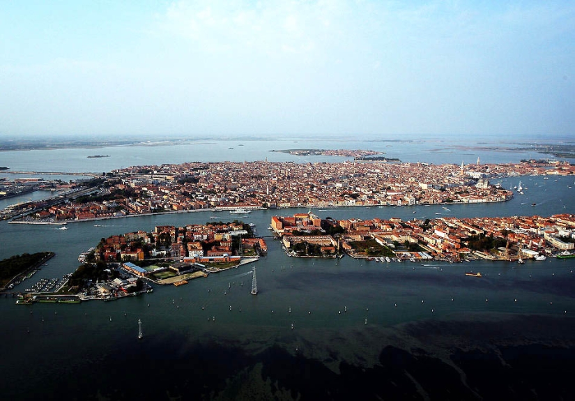 Venice from a bird&#39;s eye view