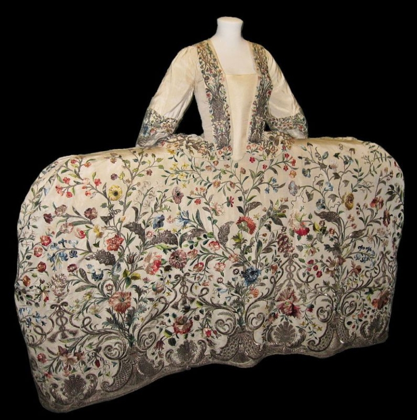 Vestido de Mantua de lujo, pero terriblemente incómodo invención galante del siglo