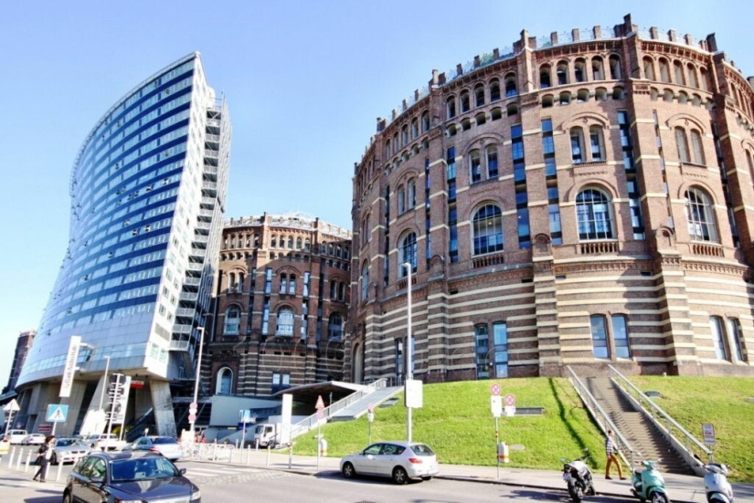 Vienna gasometers: structures of the past that have become the embodiment of the future