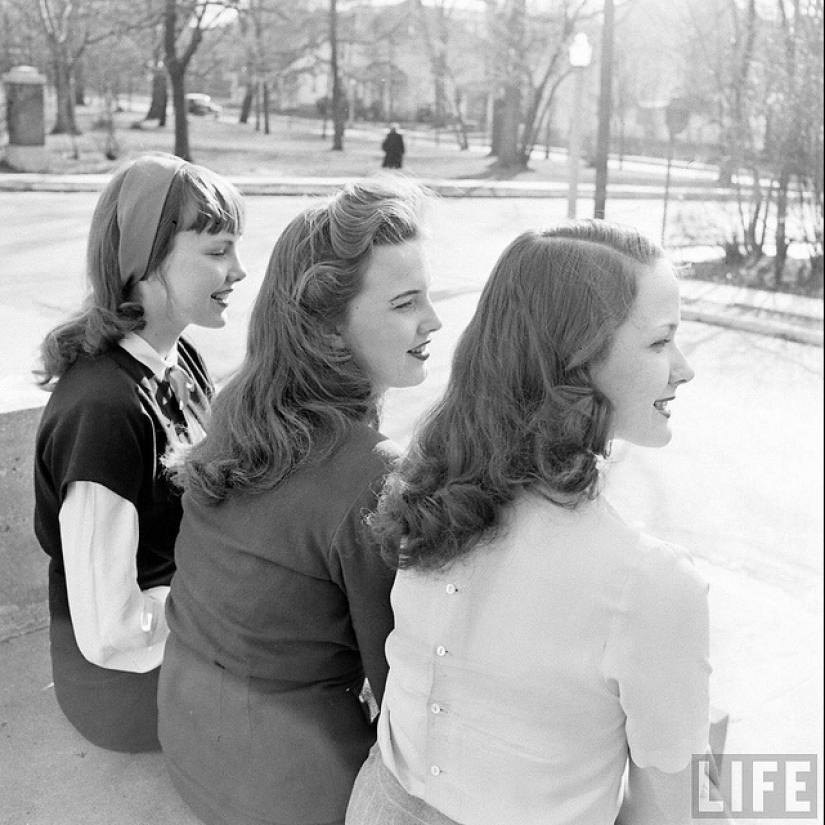 Vintage Beauties of 1940s New York