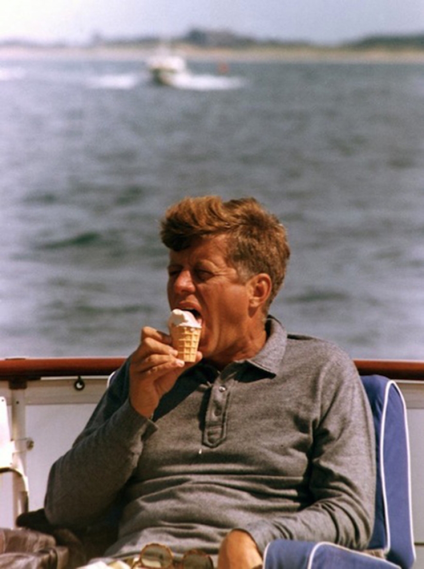 Vintage photos - celebrities and ice cream