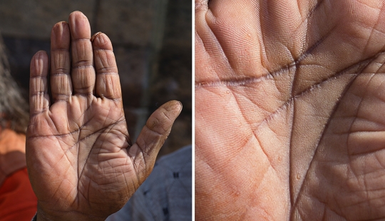 What a person's hands can tell you about. Omar Reda's photo project