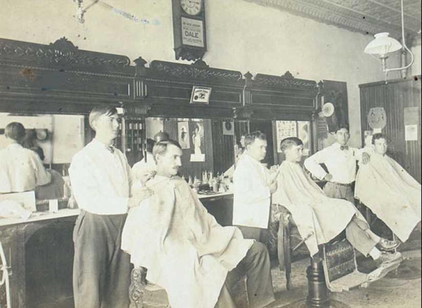 What did barbershops look like in the late XIX - early XX century