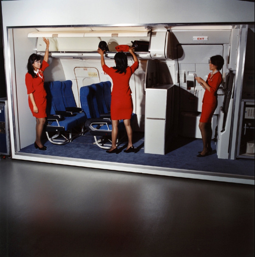 What do the working days of flight attendants look like