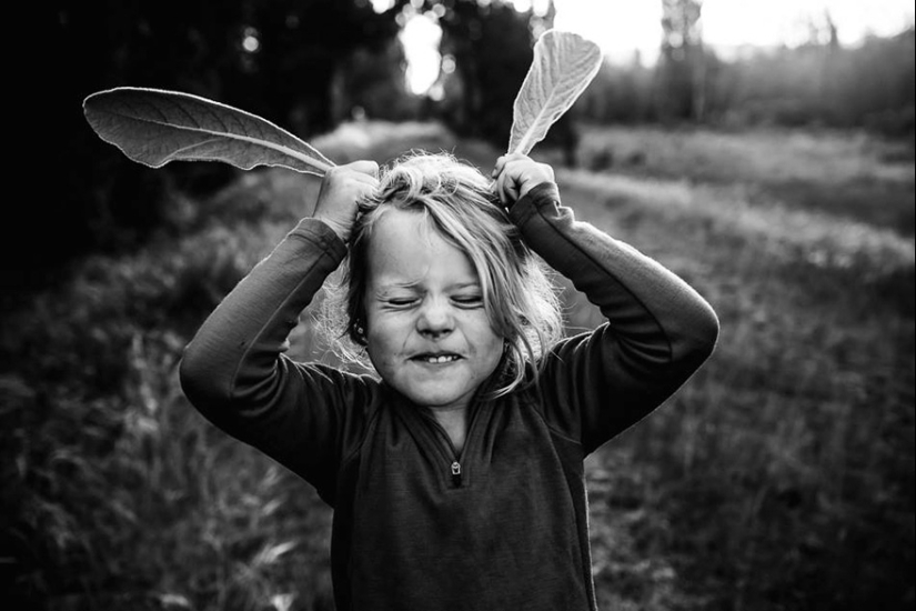 What does a happy childhood look like without mobile phones, Internet and TV