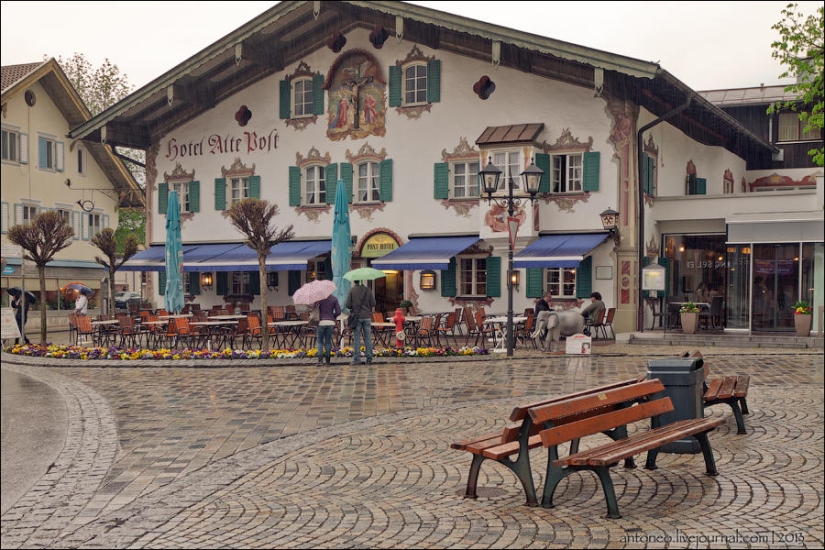 What does a painted Alpine village look like