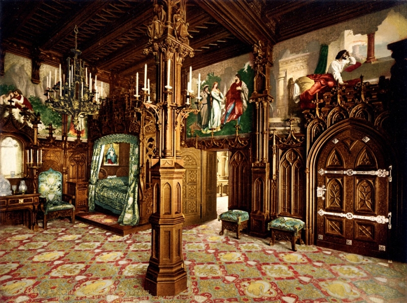 What happened to the crazy King of Bavaria from Neuschwanstein Castle