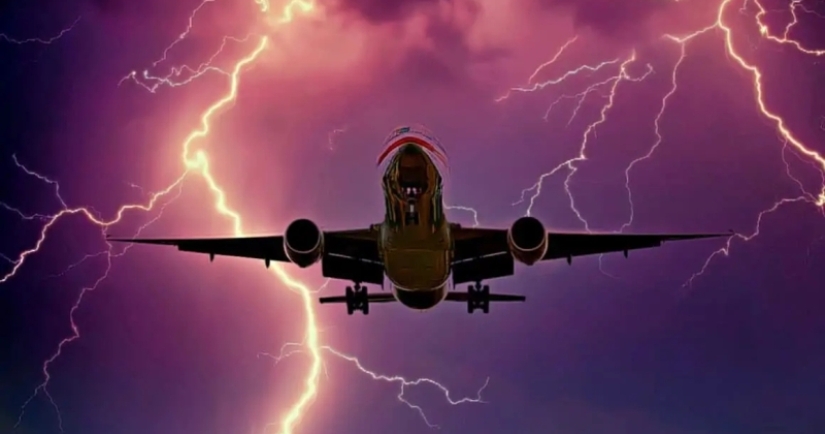 What happens if a plane is struck by lightning?