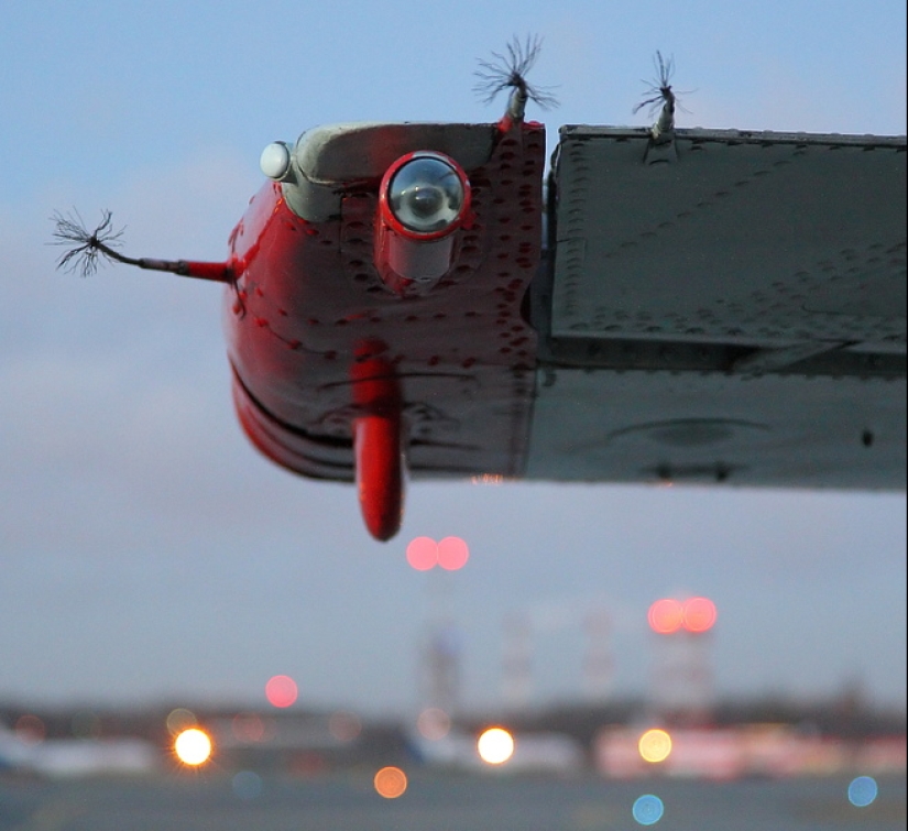 What happens if a plane is struck by lightning?