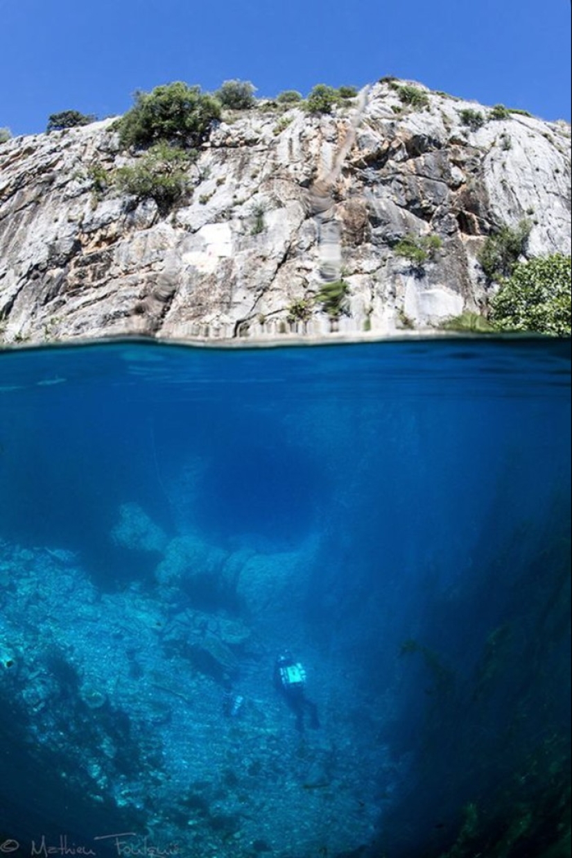 What is hidden under water: 34 incredible photos