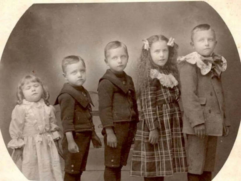 What is the secret of Victorian photographs?