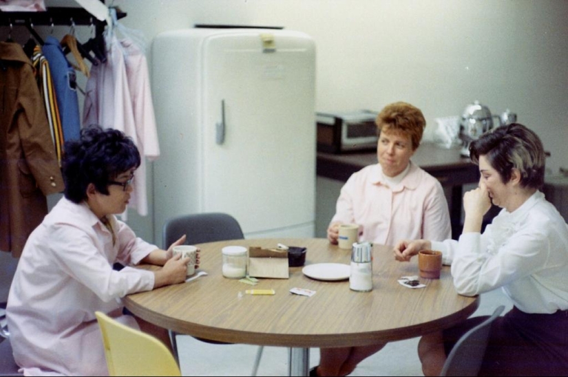 What office workers looked like in the 1960s