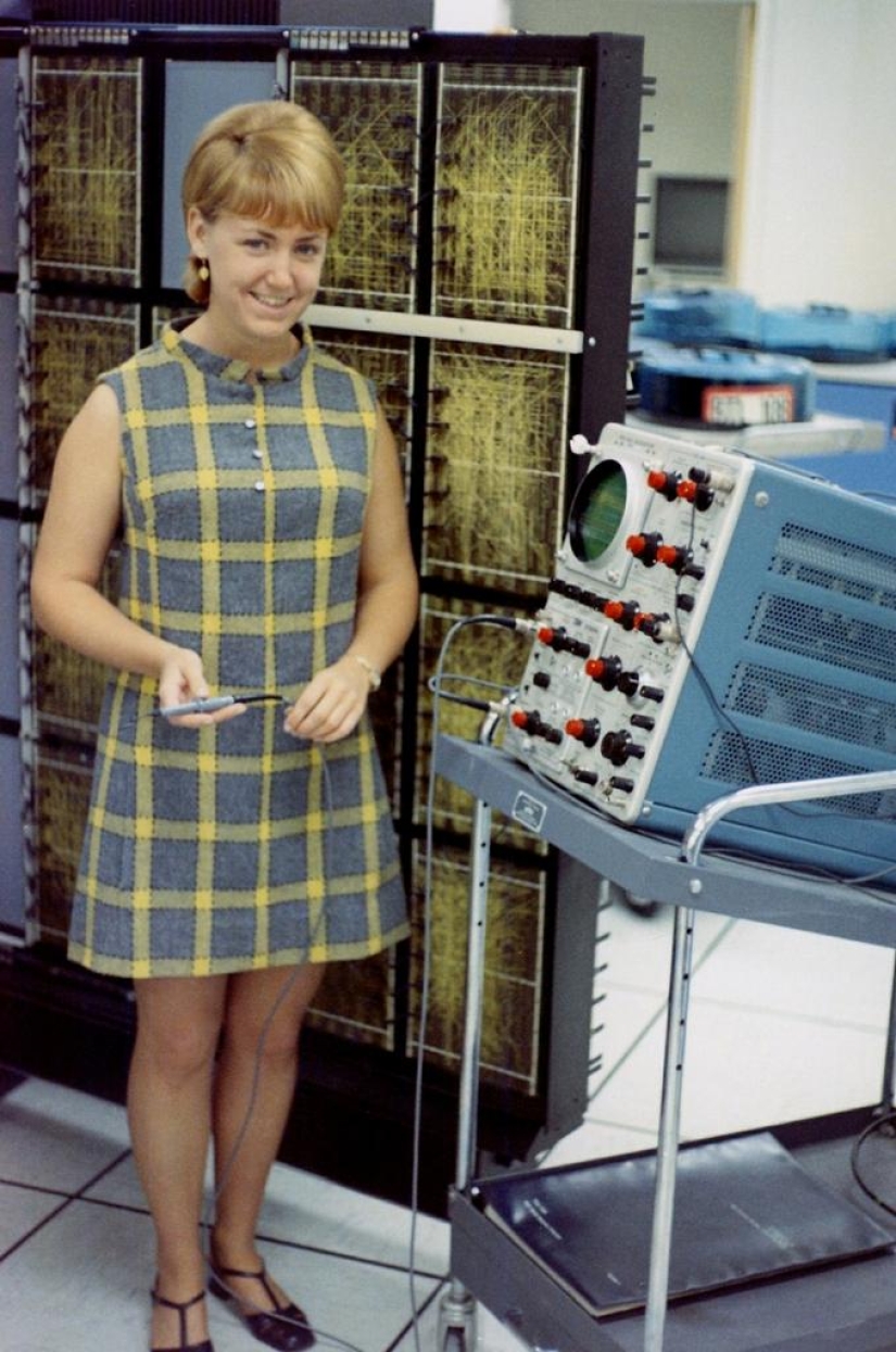 What office workers looked like in the 1960s