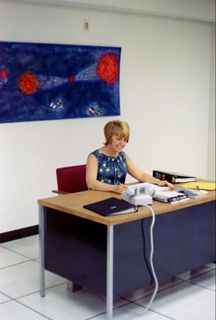 What office workers looked like in the 1960s