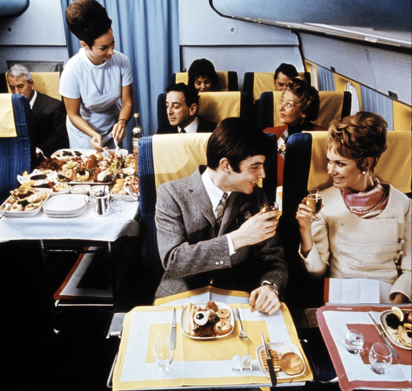 What the business class of a Swiss airline looked like in the 60s