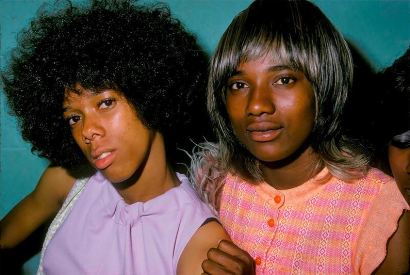 When the columns were playing soul and jazz: photographs from the clubs of Memphis in the ' 70s