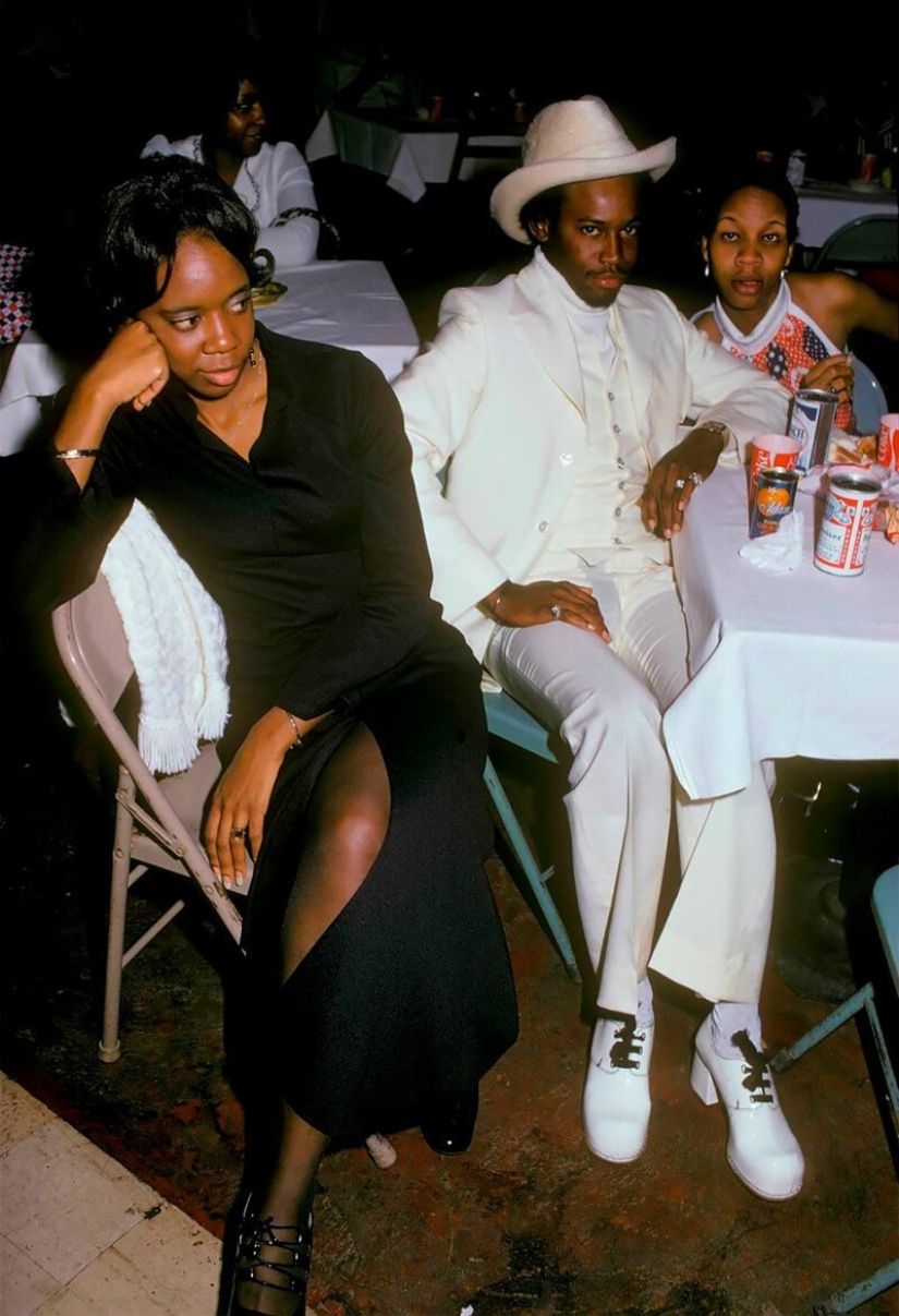 When the columns were playing soul and jazz: photographs from the clubs of Memphis in the ' 70s