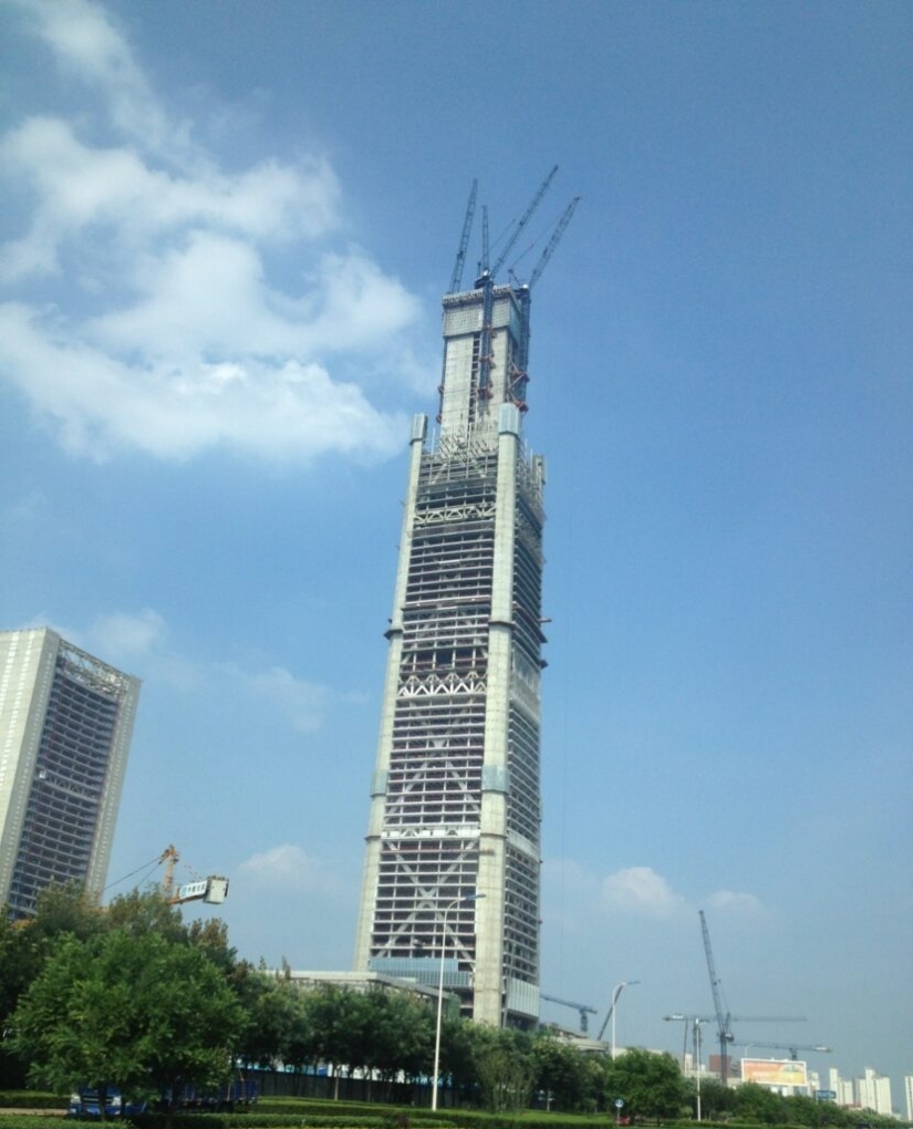 Where is the tallest unfinished building in the world?