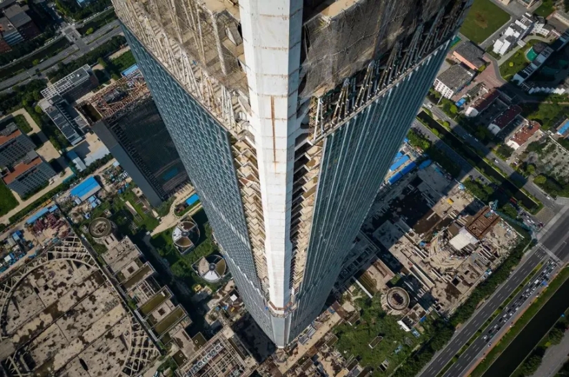 Where is the tallest unfinished building in the world?