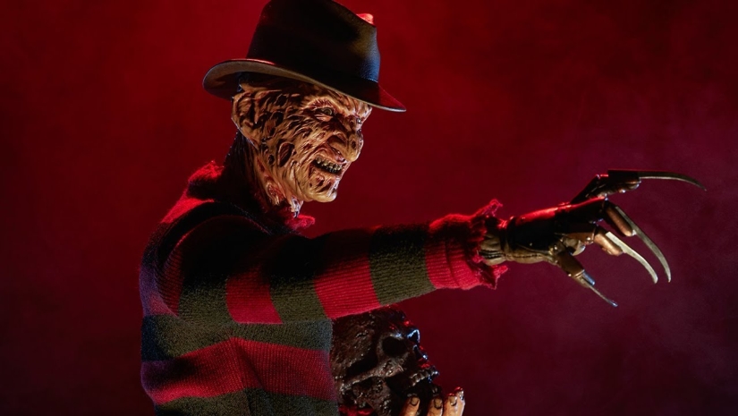 Why did Freddy Krueger wear a red-and-green striped sweater?