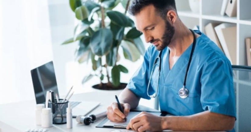 Why doctors have illegible handwriting: says an expert graphologist