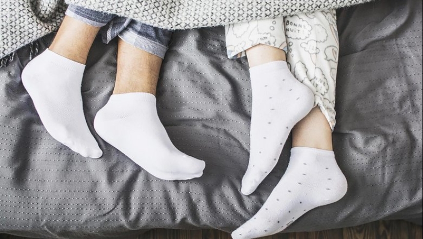 Why doctors recommend sleeping in socks: 5 important reasons