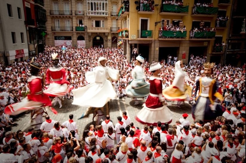 Why people in Spain run from bulls: the history of the San Fermin holiday in Pamplona