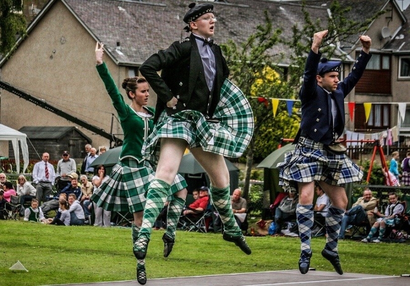 Why were the Scots prohibited from wearing underwear under their kilts?