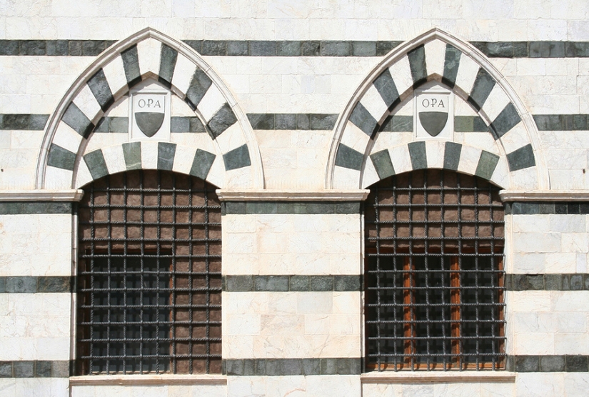 Windows of Italy