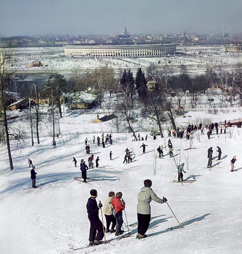 Winter in Soviet retro photos